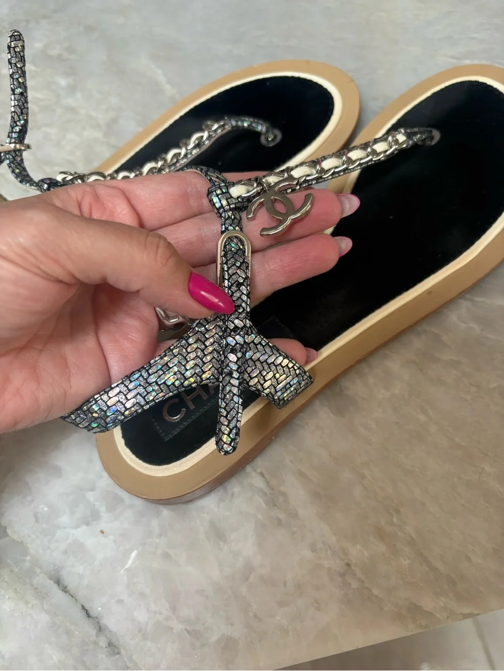 Chanel sz 39.5 thong flip flop sandals flats